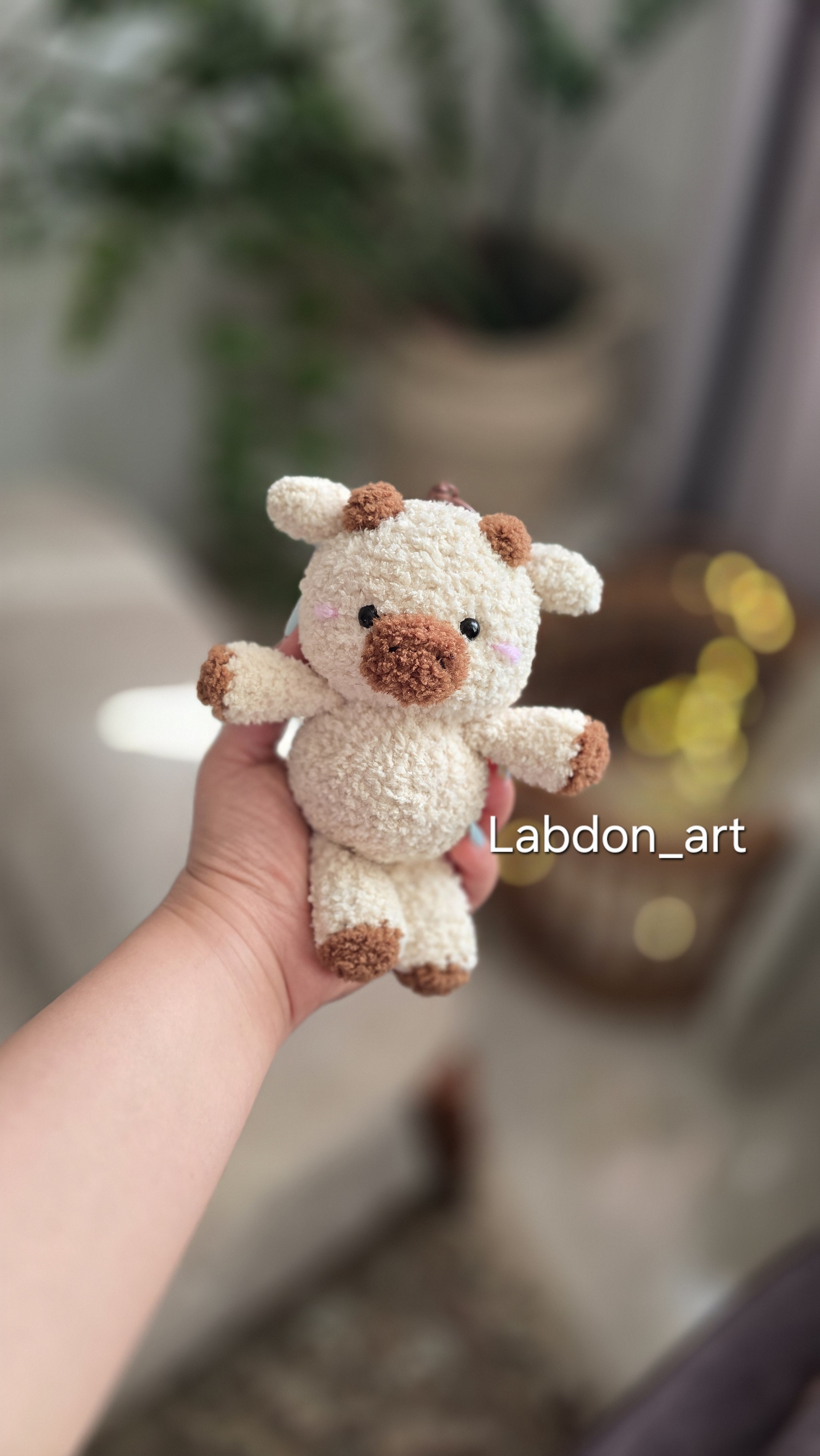 عروسک بافتنی گاو دونده